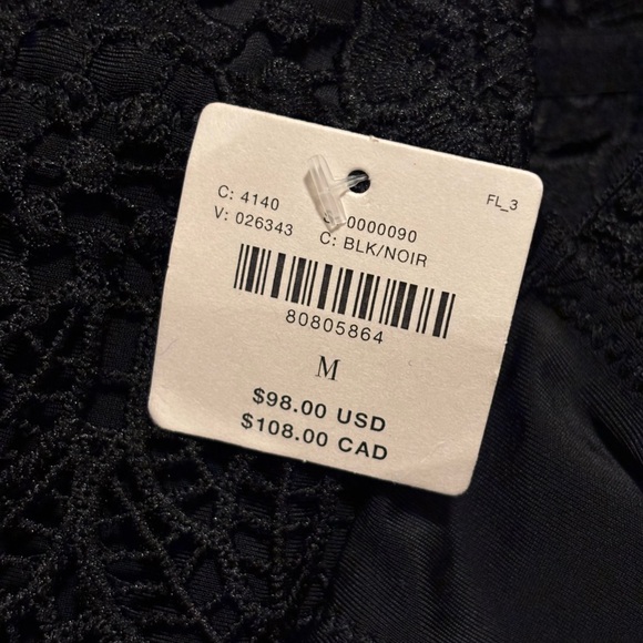 The Alandra Cap-Sleeve Lace Bodysuit - Picture 9 of 11